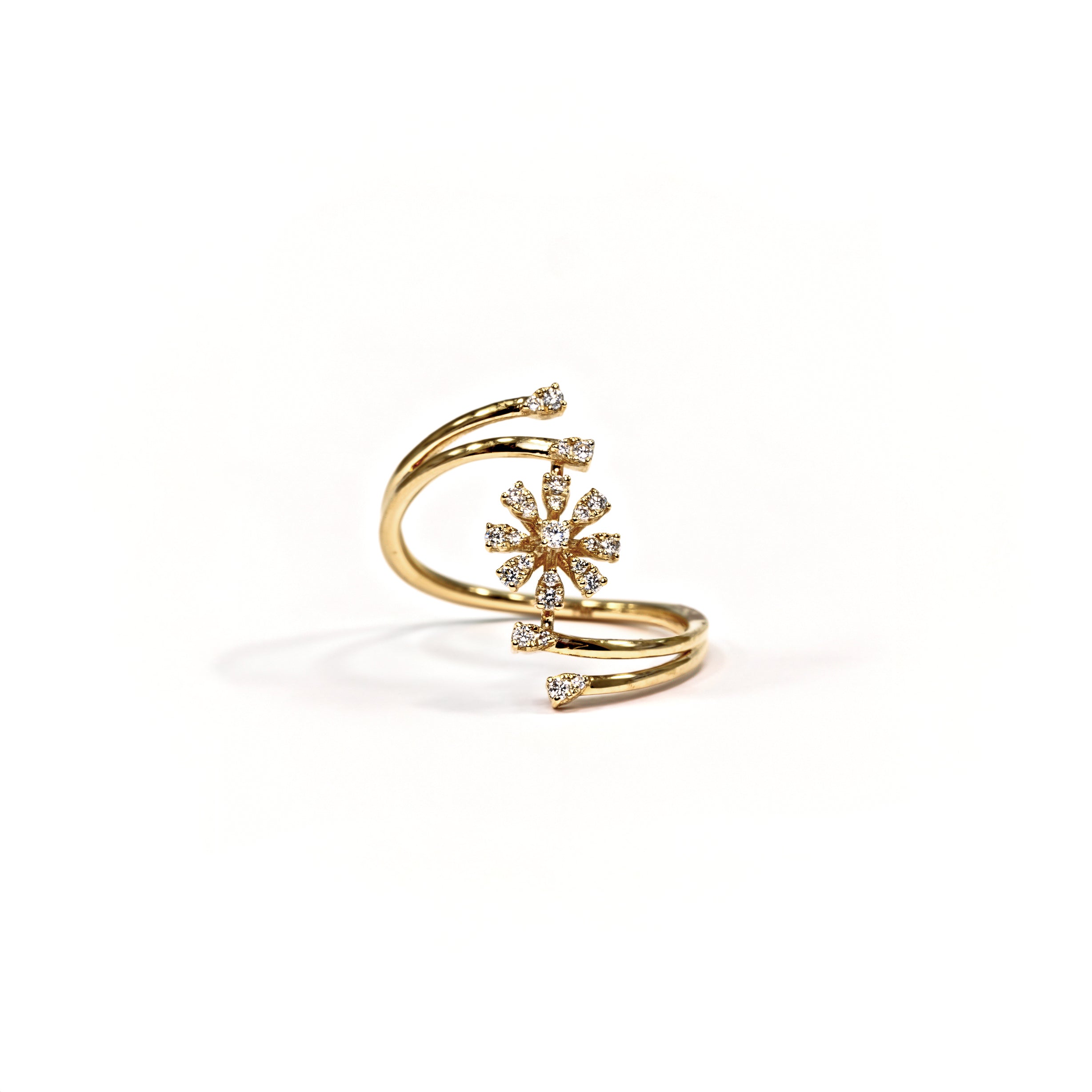 Gold & Diamond Ring – 558