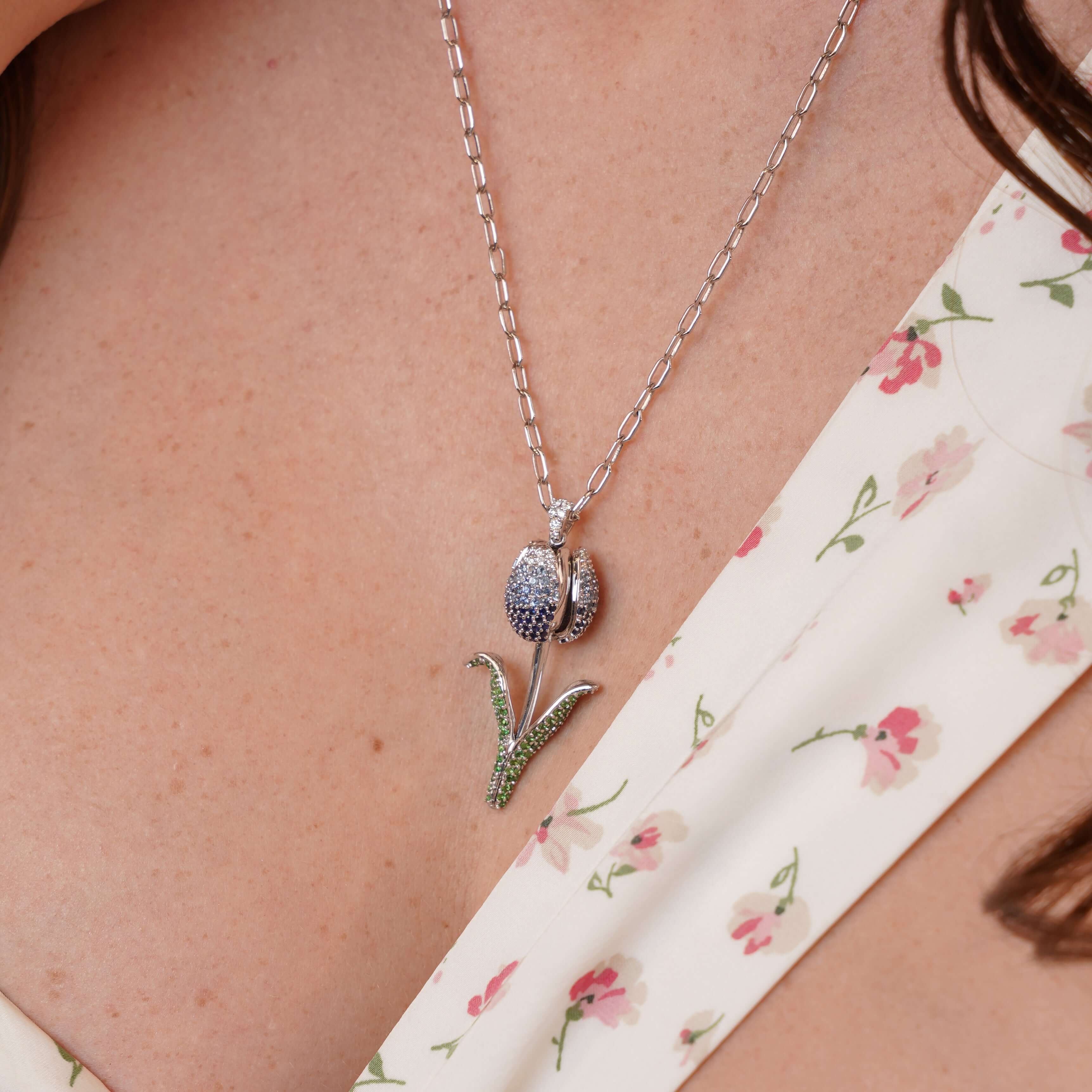 Tulip Necklace