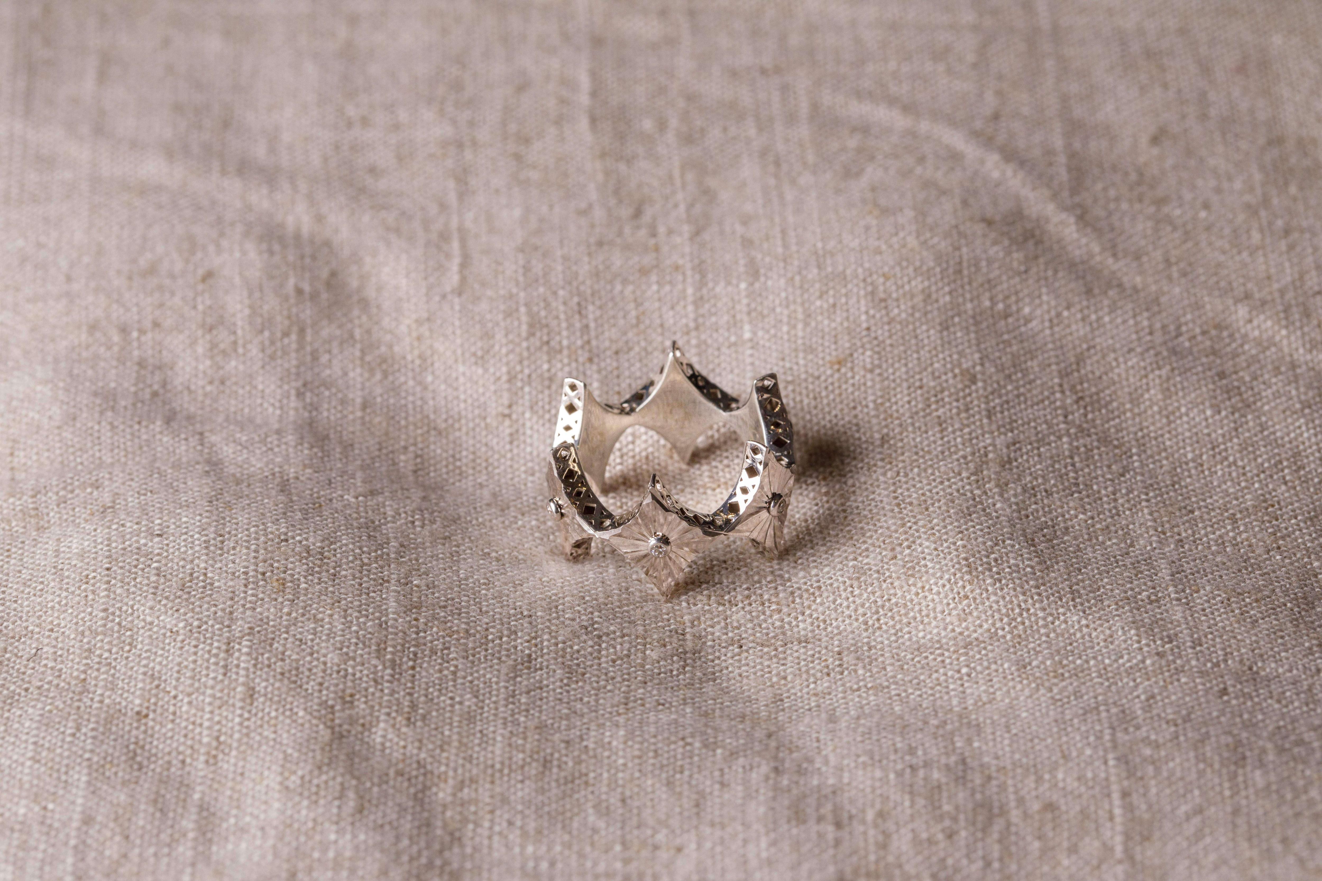 Selene Ring